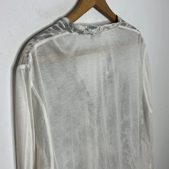 BABATON Aritzia Animal Print Silk Cotton Blend Long Sleeve V Neck Blouse - Picture 5 of 9